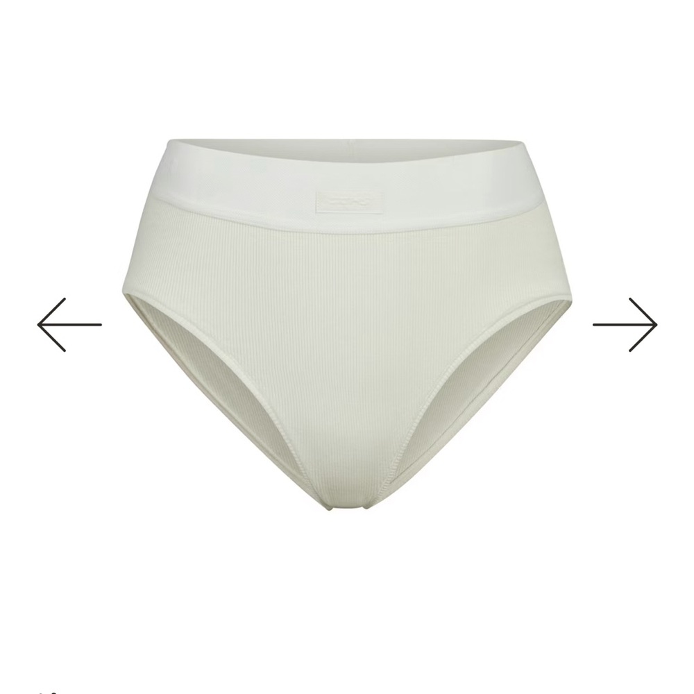NWT SKIMS High-Waisted Cream Ribbed Briefs